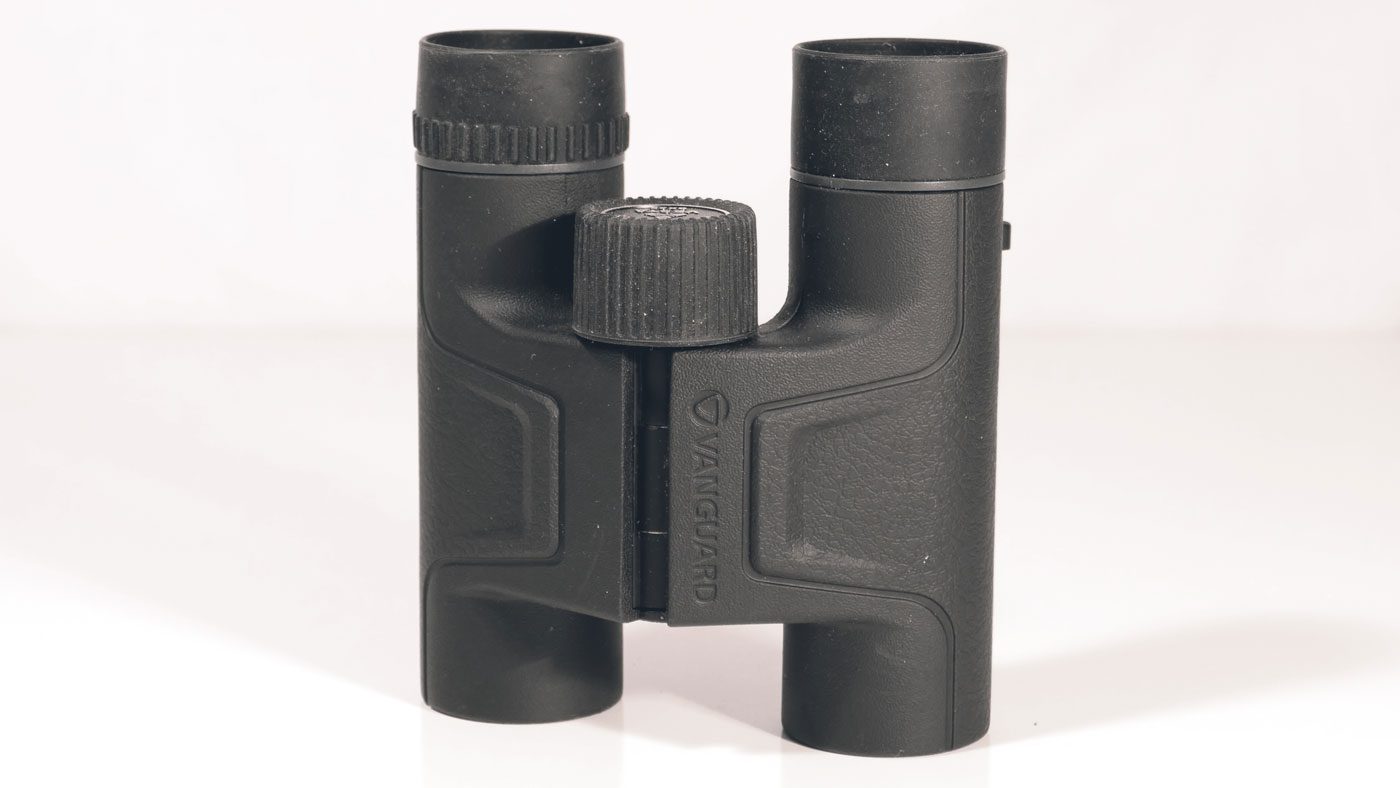 Vanguard Vesta 8×25 Binoculars: Our Review